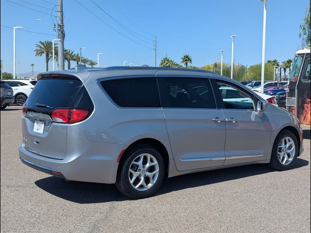 2017 Chrysler Pacifica Touring-L Plus