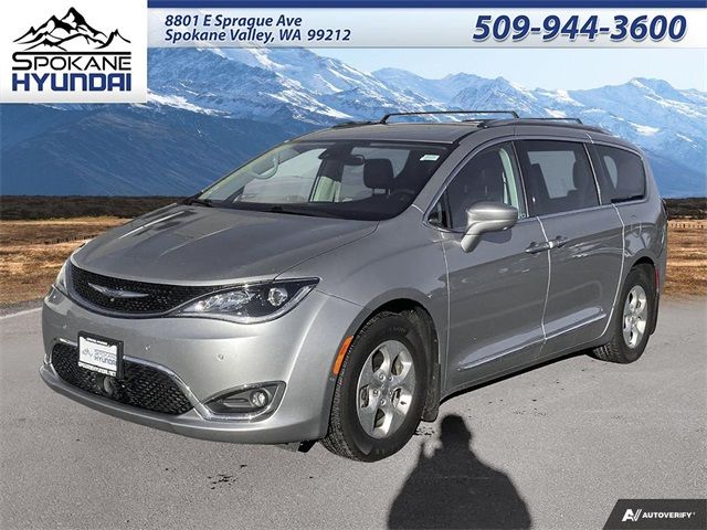 2017 Chrysler Pacifica Touring-L Plus