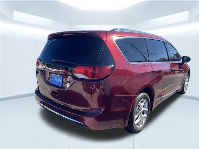 2017 Chrysler Pacifica Touring-L Plus