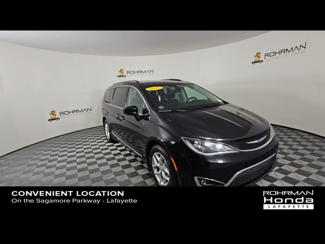 2017 Chrysler Pacifica Touring-L Plus