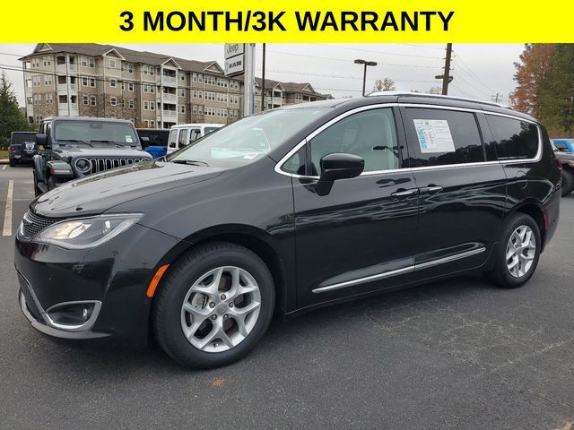 2017 Chrysler Pacifica Touring-L Plus