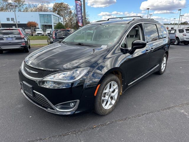 2017 Chrysler Pacifica Touring-L Plus