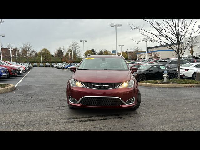 2017 Chrysler Pacifica Touring-L Plus