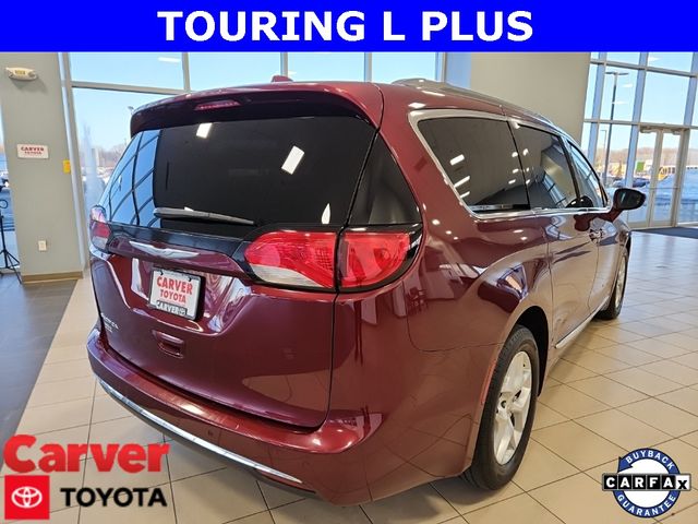 2017 Chrysler Pacifica Touring-L Plus