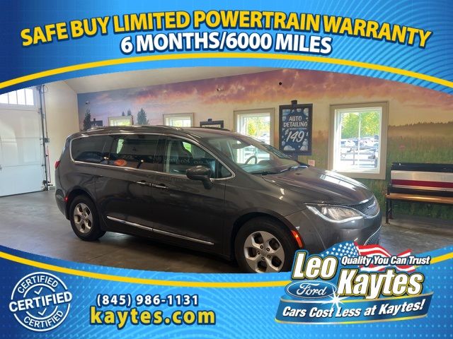 2017 Chrysler Pacifica Touring-L Plus