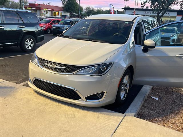 2017 Chrysler Pacifica Touring Plus