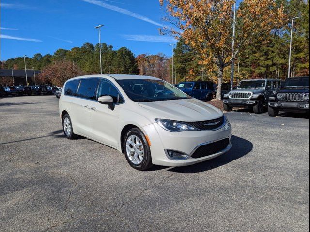 2017 Chrysler Pacifica Touring Plus