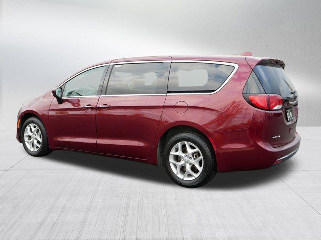 2017 Chrysler Pacifica Touring Plus