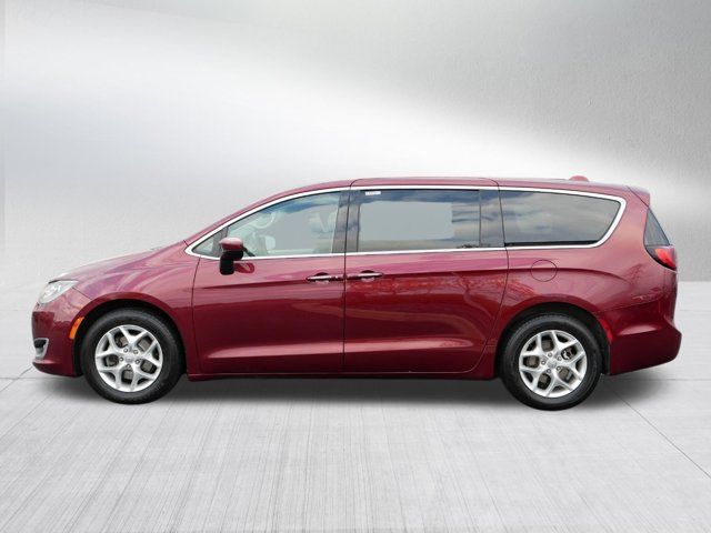 2017 Chrysler Pacifica Touring Plus