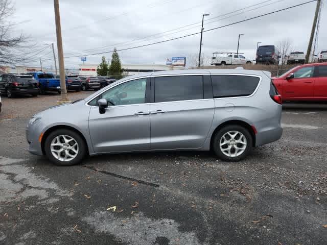 2017 Chrysler Pacifica Touring Plus