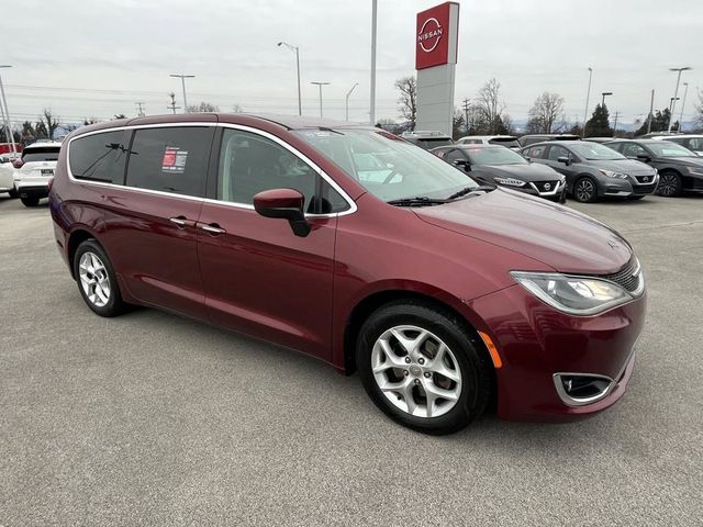 2017 Chrysler Pacifica Touring Plus