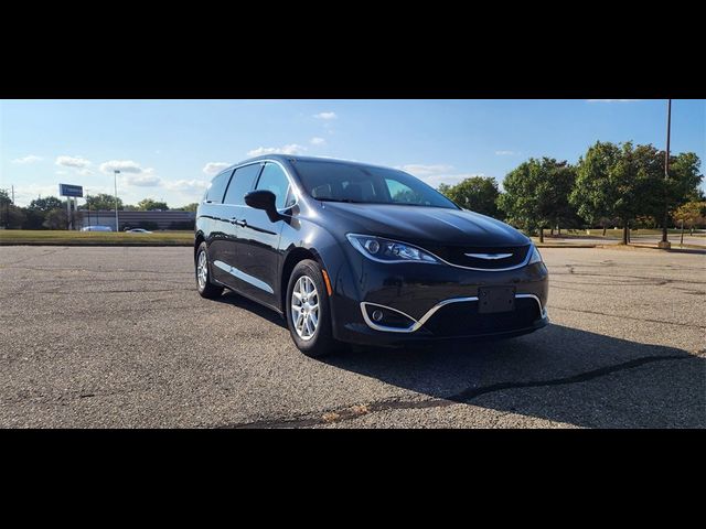 2017 Chrysler Pacifica Touring Plus