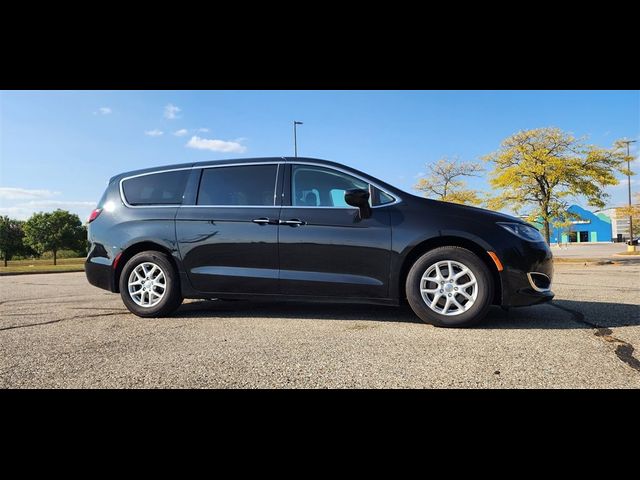 2017 Chrysler Pacifica Touring Plus