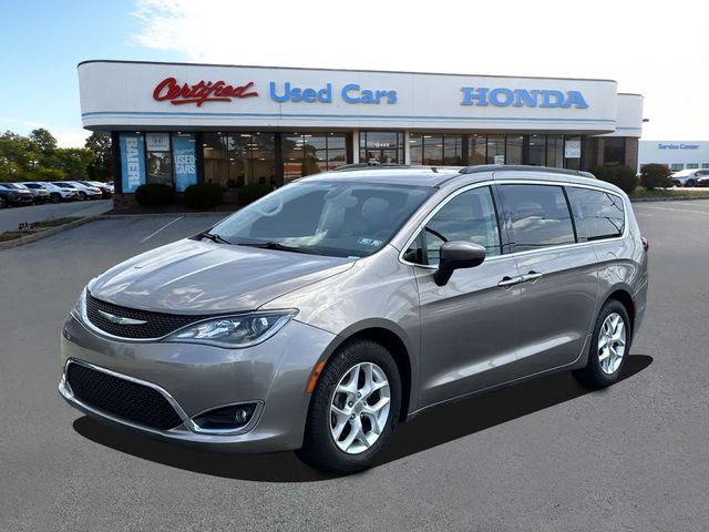 2017 Chrysler Pacifica Touring Plus