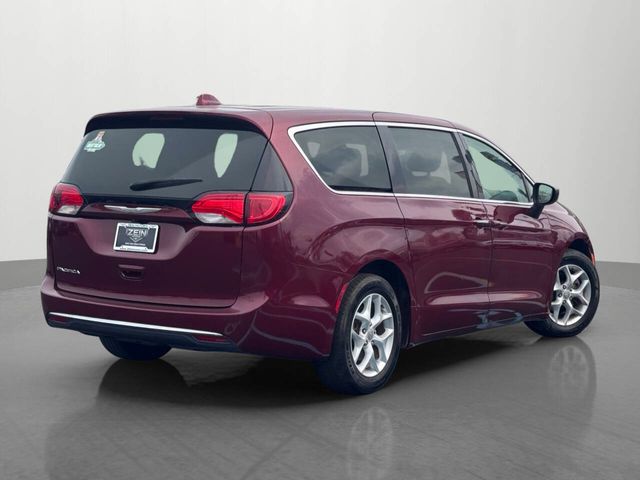 2017 Chrysler Pacifica Touring Plus