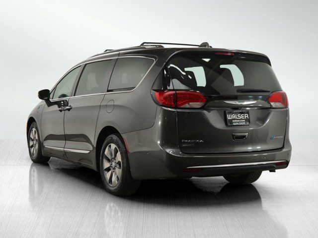 2017 Chrysler Pacifica Hybrid Platinum