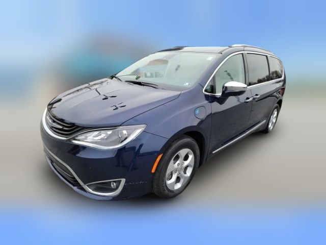 2017 Chrysler Pacifica Hybrid Platinum