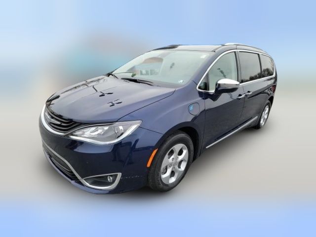 2017 Chrysler Pacifica Hybrid Platinum