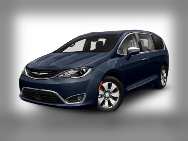 2017 Chrysler Pacifica Hybrid Platinum