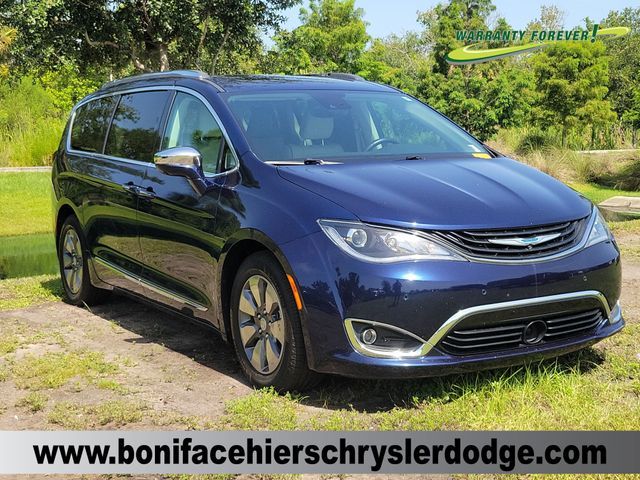 2017 Chrysler Pacifica Hybrid Platinum