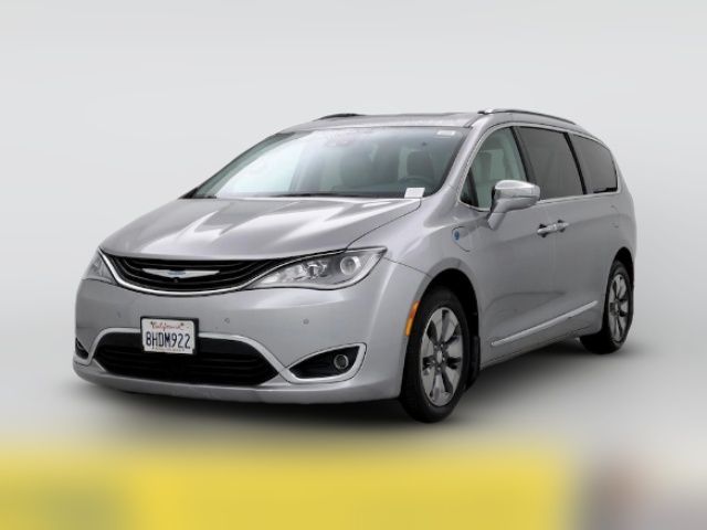 2017 Chrysler Pacifica Hybrid Platinum