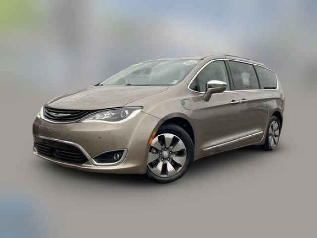 2017 Chrysler Pacifica Hybrid Platinum