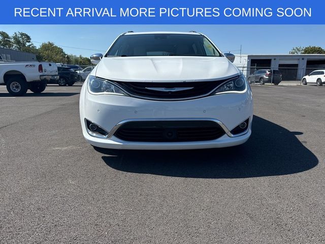 2017 Chrysler Pacifica Hybrid Platinum