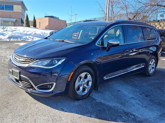 2017 Chrysler Pacifica Hybrid Platinum