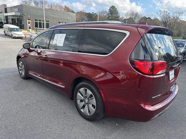 2017 Chrysler Pacifica Hybrid Platinum