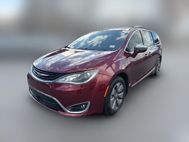 2017 Chrysler Pacifica Hybrid Platinum