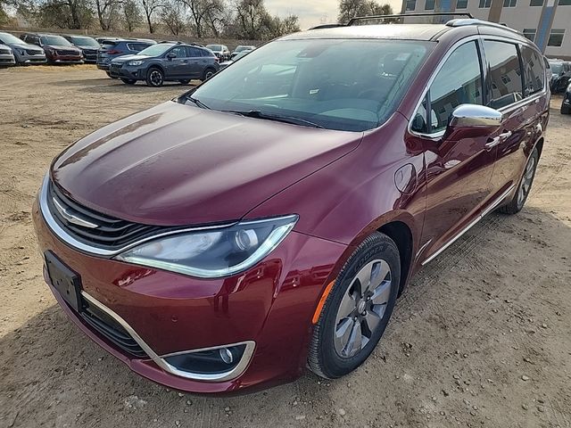 2017 Chrysler Pacifica Hybrid Platinum