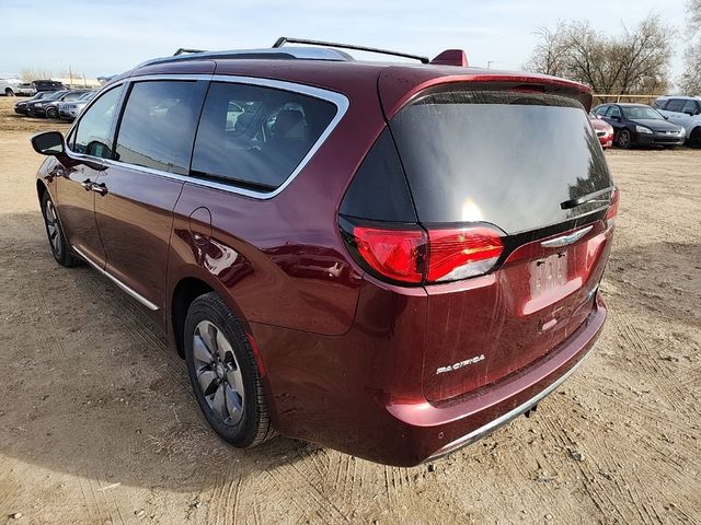 2017 Chrysler Pacifica Hybrid Platinum