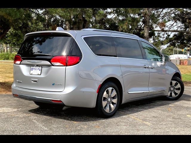 2017 Chrysler Pacifica Hybrid Platinum