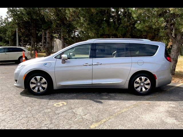 2017 Chrysler Pacifica Hybrid Platinum