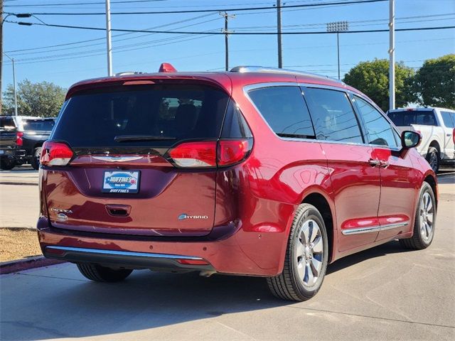 2017 Chrysler Pacifica Hybrid Platinum