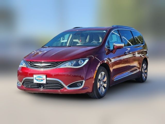 2017 Chrysler Pacifica Hybrid Platinum