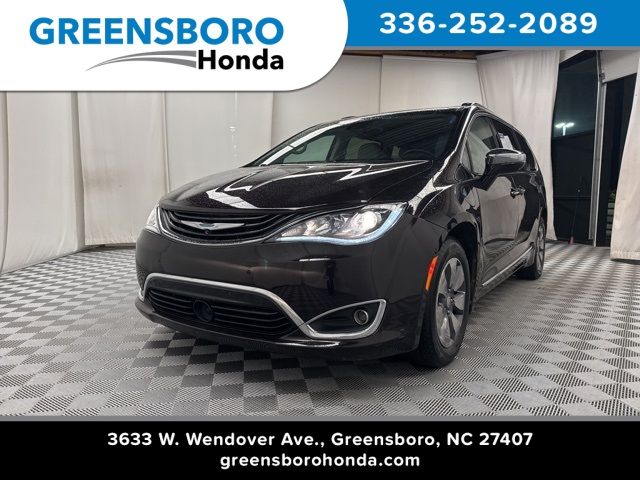 2017 Chrysler Pacifica Hybrid Platinum