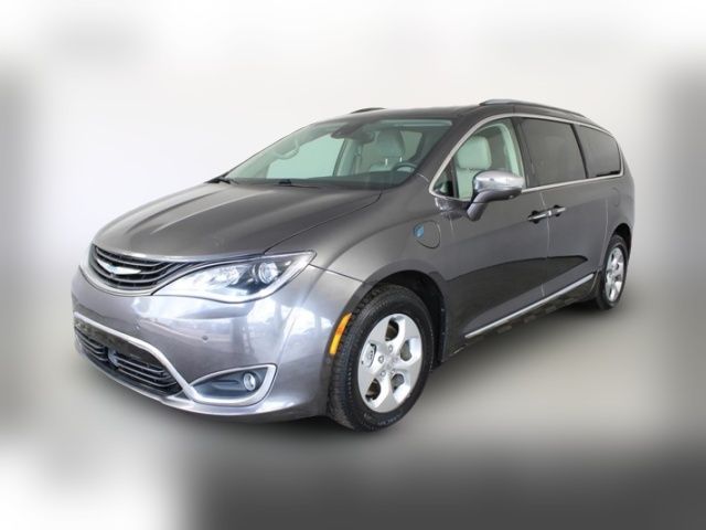 2017 Chrysler Pacifica Hybrid Platinum