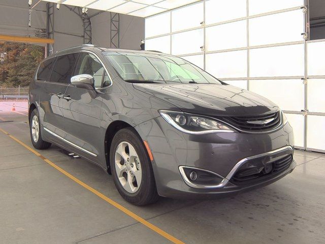 2017 Chrysler Pacifica Hybrid Platinum