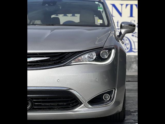 2017 Chrysler Pacifica Hybrid Platinum