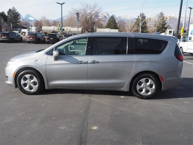 2017 Chrysler Pacifica Hybrid Touring L Plus