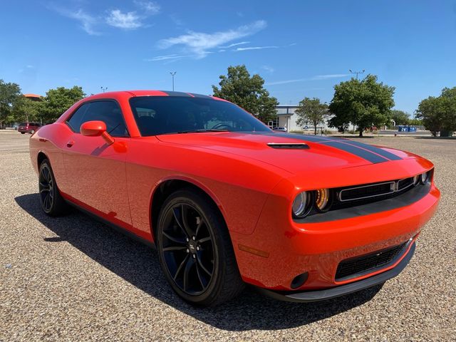 2017 Dodge Challenger SXT Plus