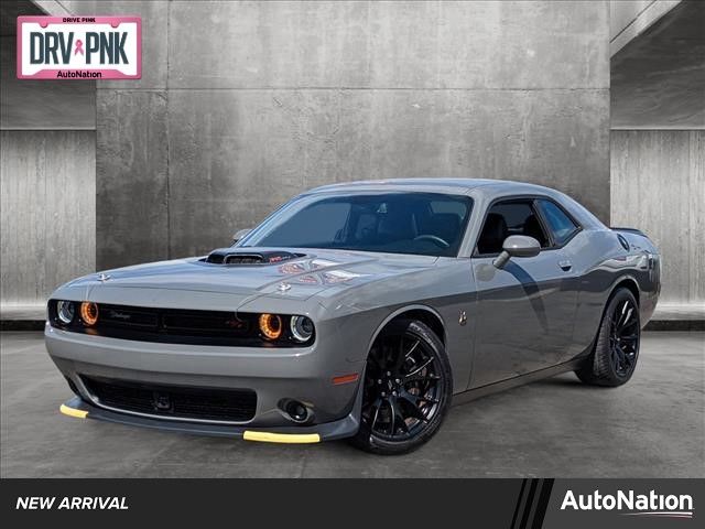 2017 Dodge Challenger 392 Hemi Scat Pack Shaker