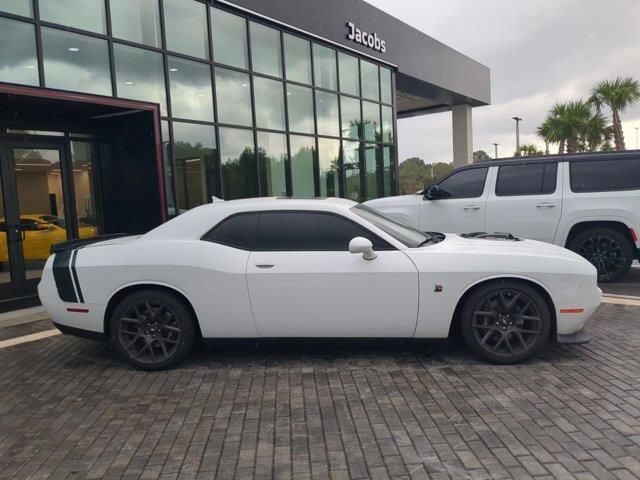 2017 Dodge Challenger 392 Hemi Scat Pack Shaker