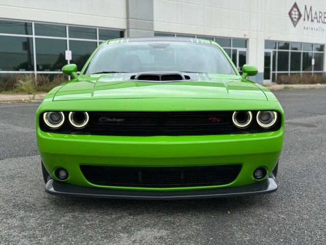 2017 Dodge Challenger 392 Hemi Scat Pack Shaker