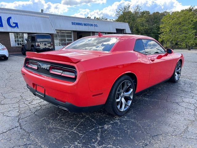 2017 Dodge Challenger SXT Plus