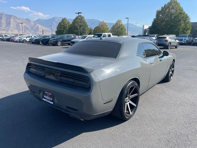 2017 Dodge Challenger R/T Shaker