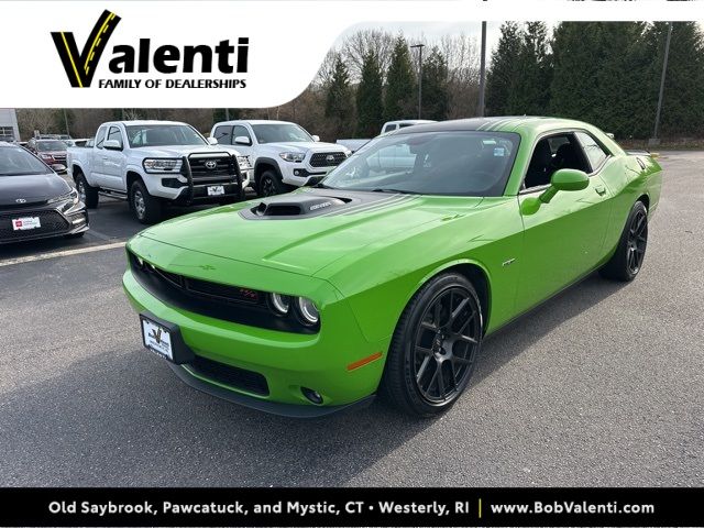 2017 Dodge Challenger R/T Shaker