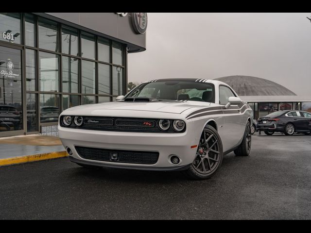 2017 Dodge Challenger R/T Plus Shaker