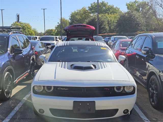 2017 Dodge Challenger R/T Shaker